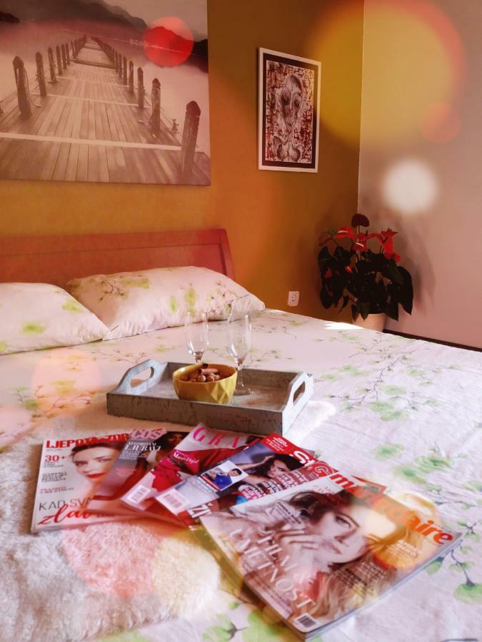 Apartment The Royal Square Cetinje Esterno foto